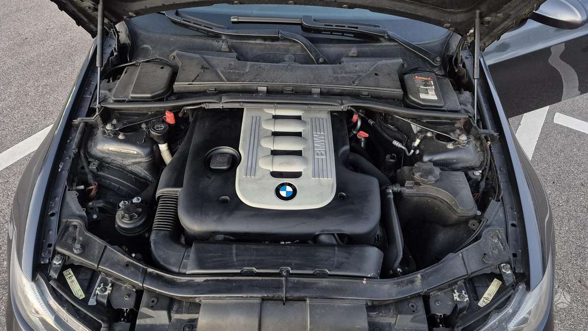 BMW 325 2007 — photo 14
