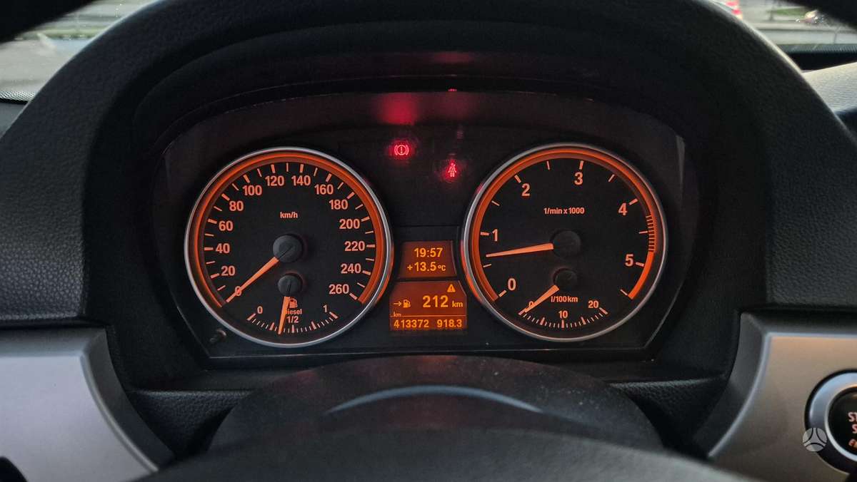 BMW 325 2007 — photo 15