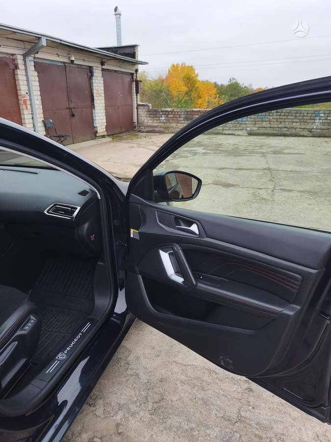Peugeot 308 2015 — photo 12