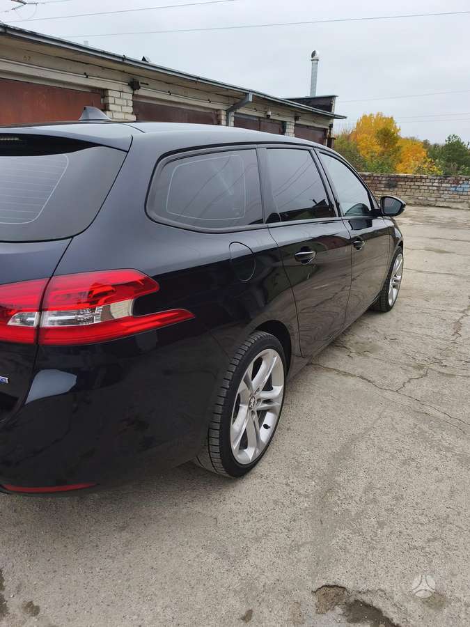 Peugeot 308 2015 — photo 6