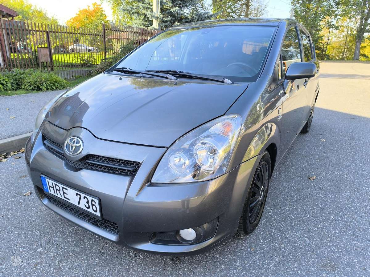Toyota Corolla 2007 — вигляд ззаду