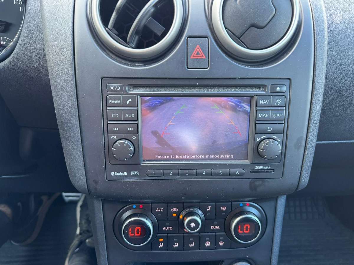 Nissan Qashqai 2012 — photo 16