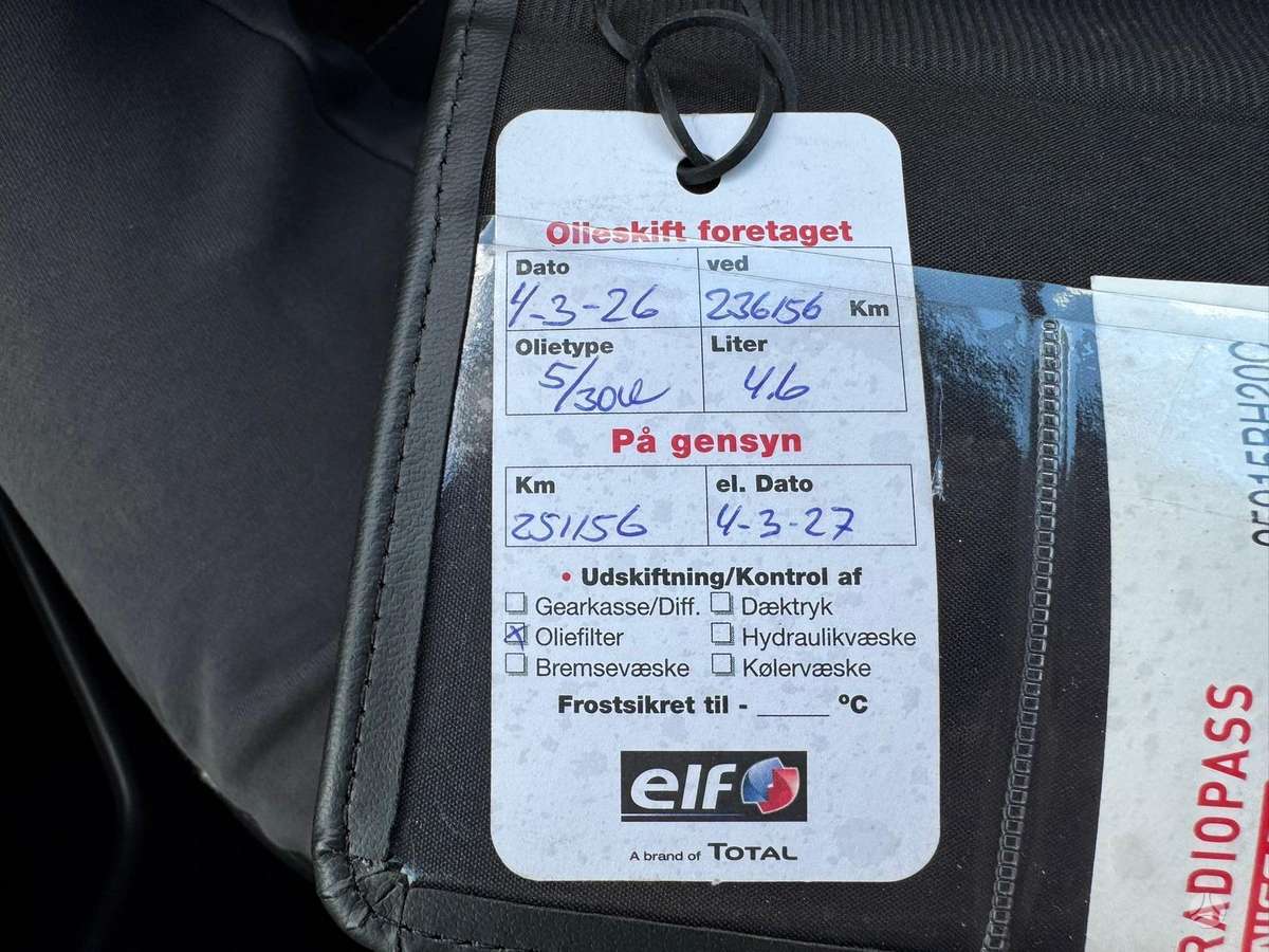 Nissan Qashqai 2012 — photo 17