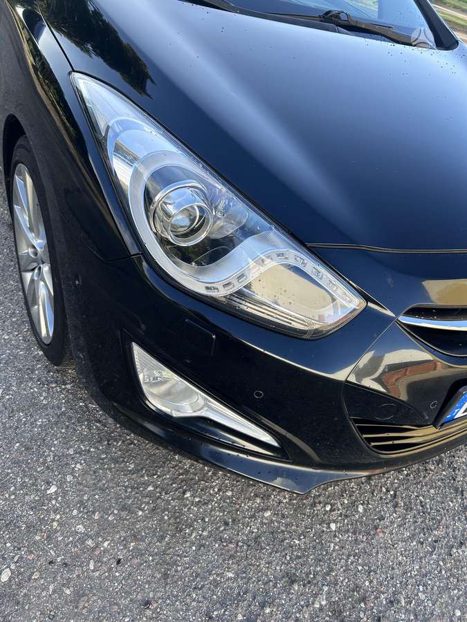 Hyundai i40 2011 — photo 17