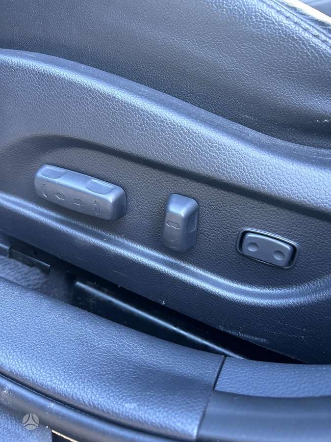 Hyundai i40 2011 — photo 22