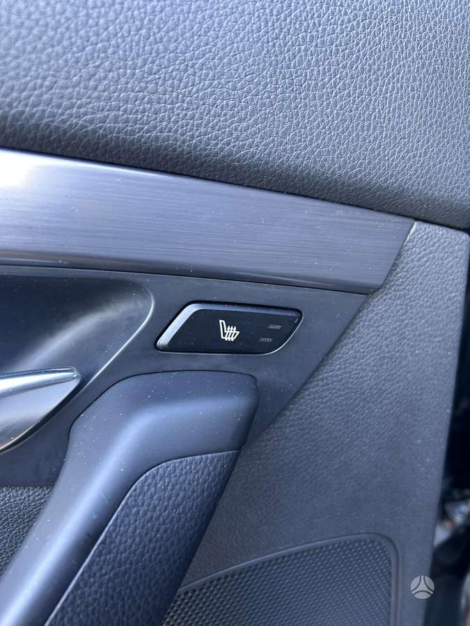 Hyundai i40 2011 — photo 25