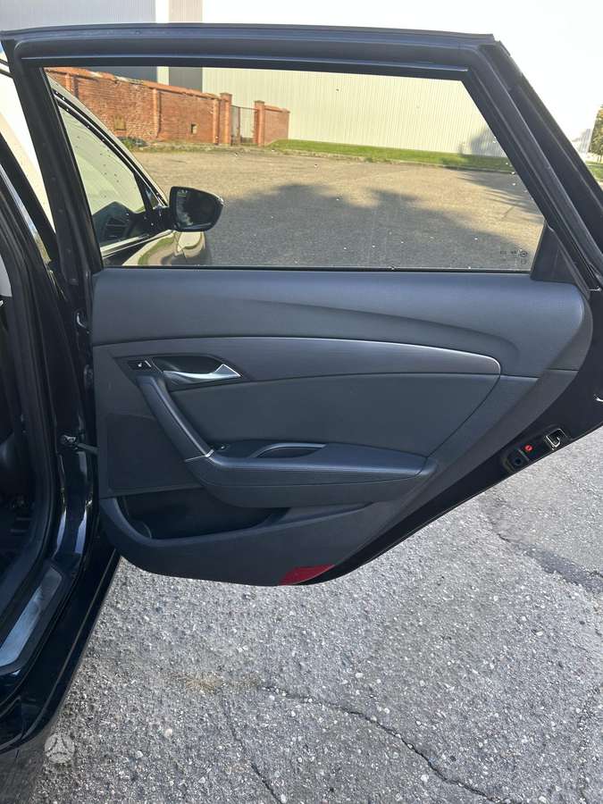 Hyundai i40 2011 — photo 27
