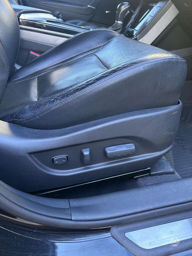 Hyundai i40 2011 — photo 31