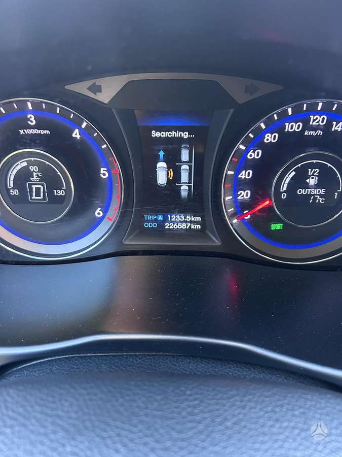 Hyundai i40 2011 — photo 55