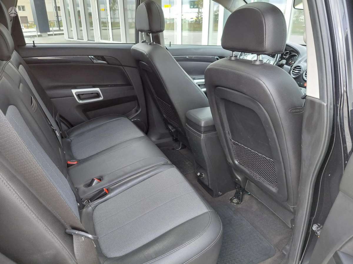 Opel Antara 2011 — photo 10