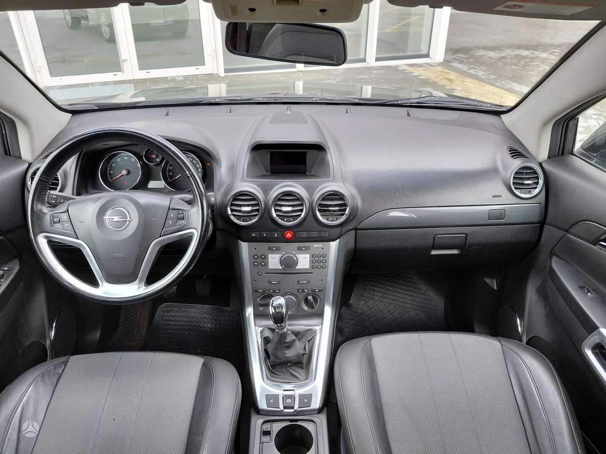 Opel Antara 2011 — photo 11