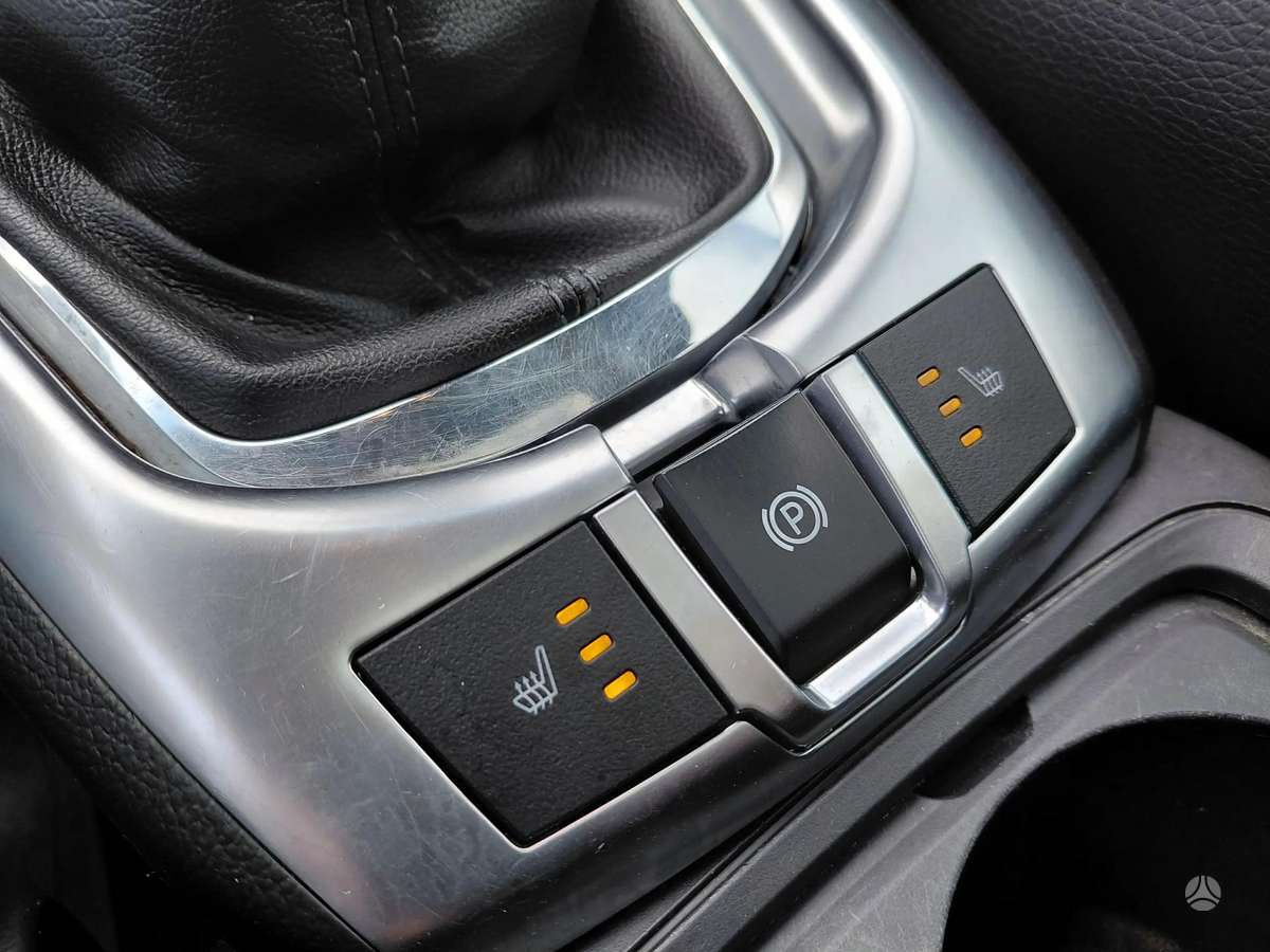 Opel Antara 2011 — photo 14