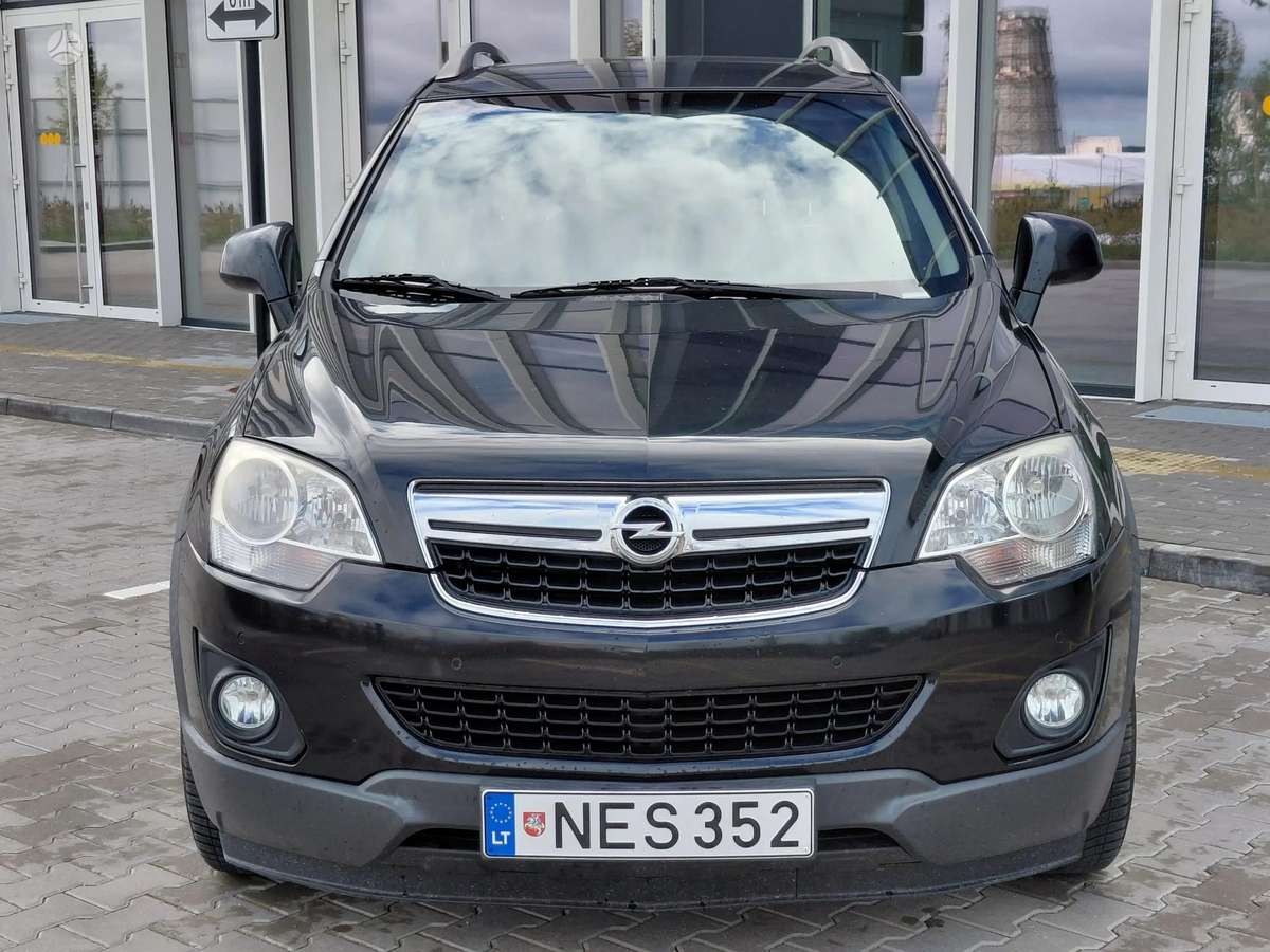 Opel Antara 2011 — rear view