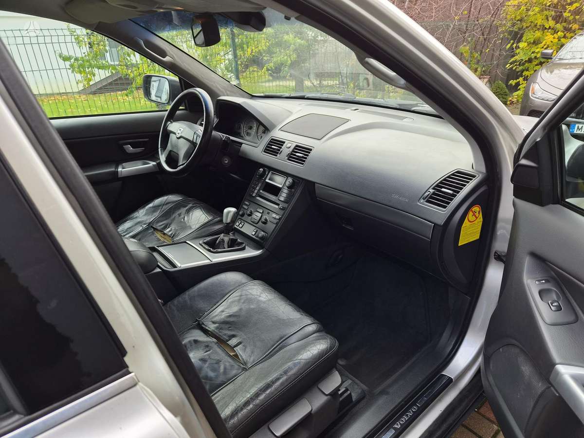 Volvo XC90 2004 — photo 8