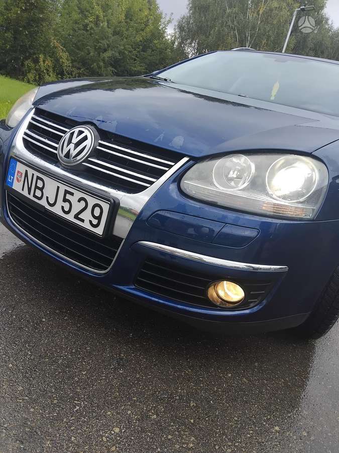 Volkswagen Golf 2008 — салон