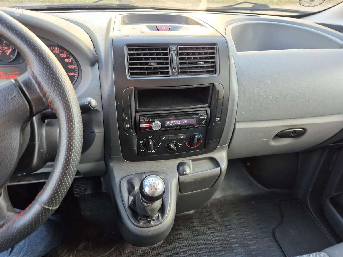 Citroen Jumpy 2013 — photo 11