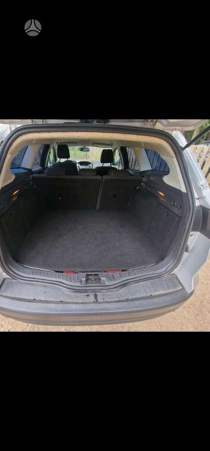 Ford Focus 2011 — photo 17