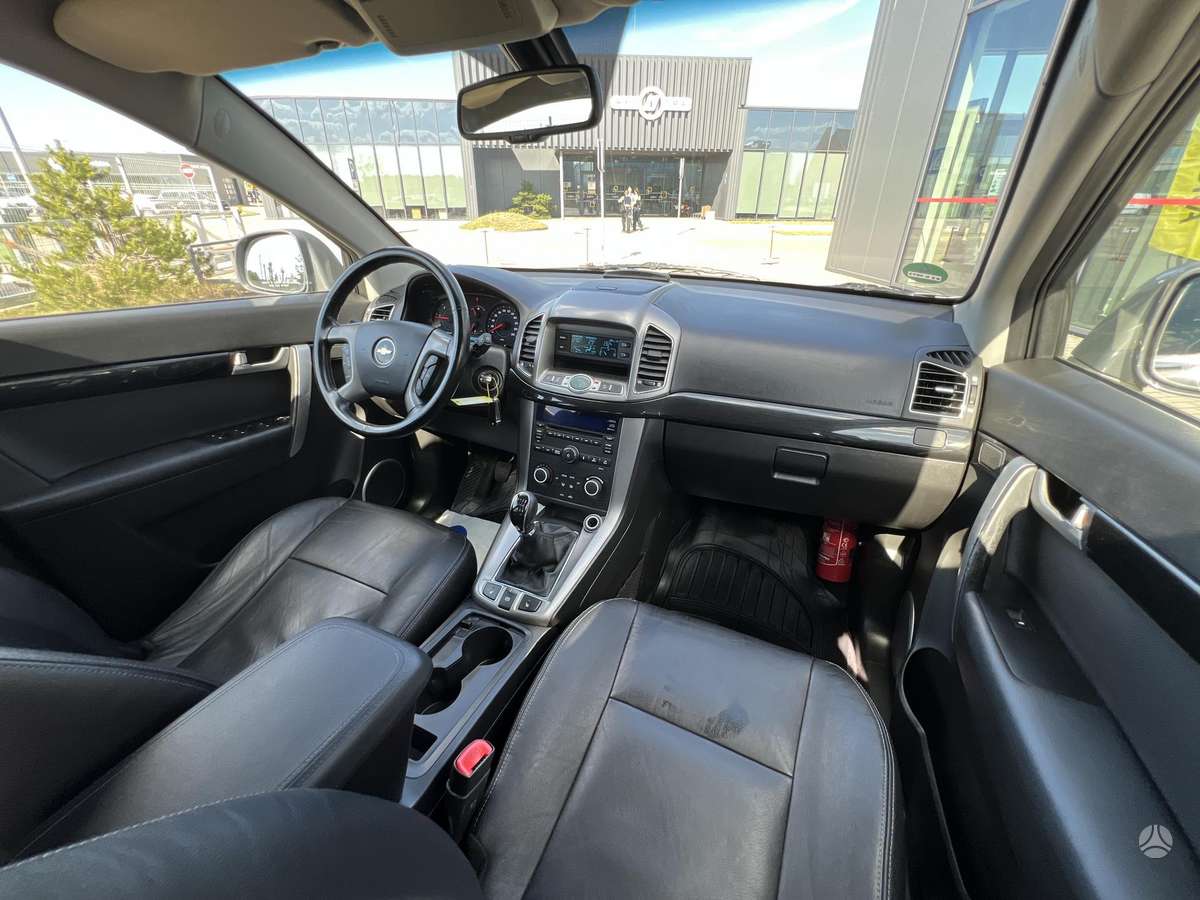 Chevrolet Captiva 2011 — photo 20