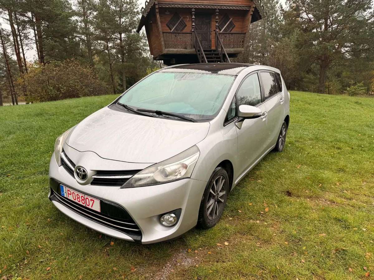 Toyota Verso, 2015