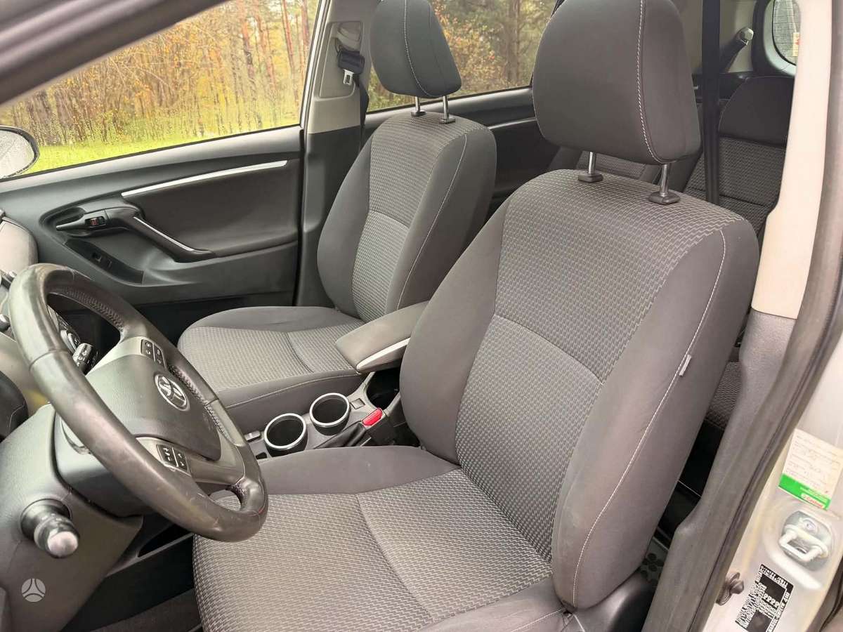 Toyota Verso 2015 — photo 12