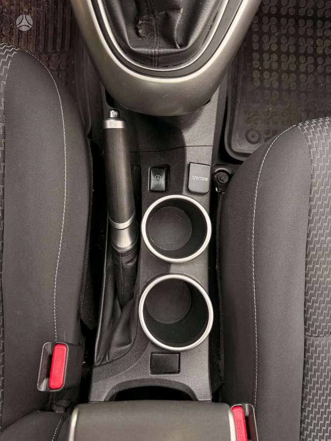 Toyota Verso 2015 — photo 33