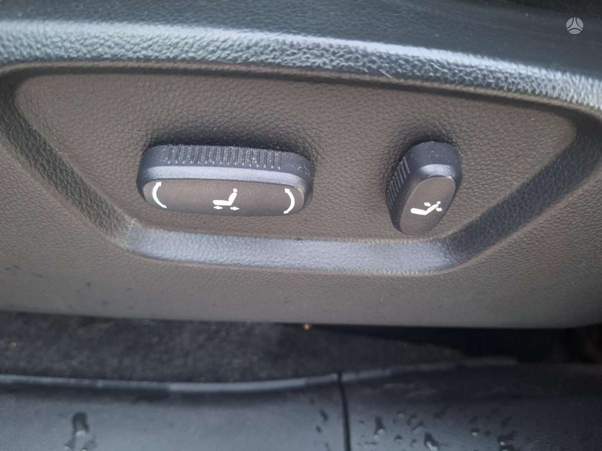 Chevrolet Captiva 2012 — photo 13
