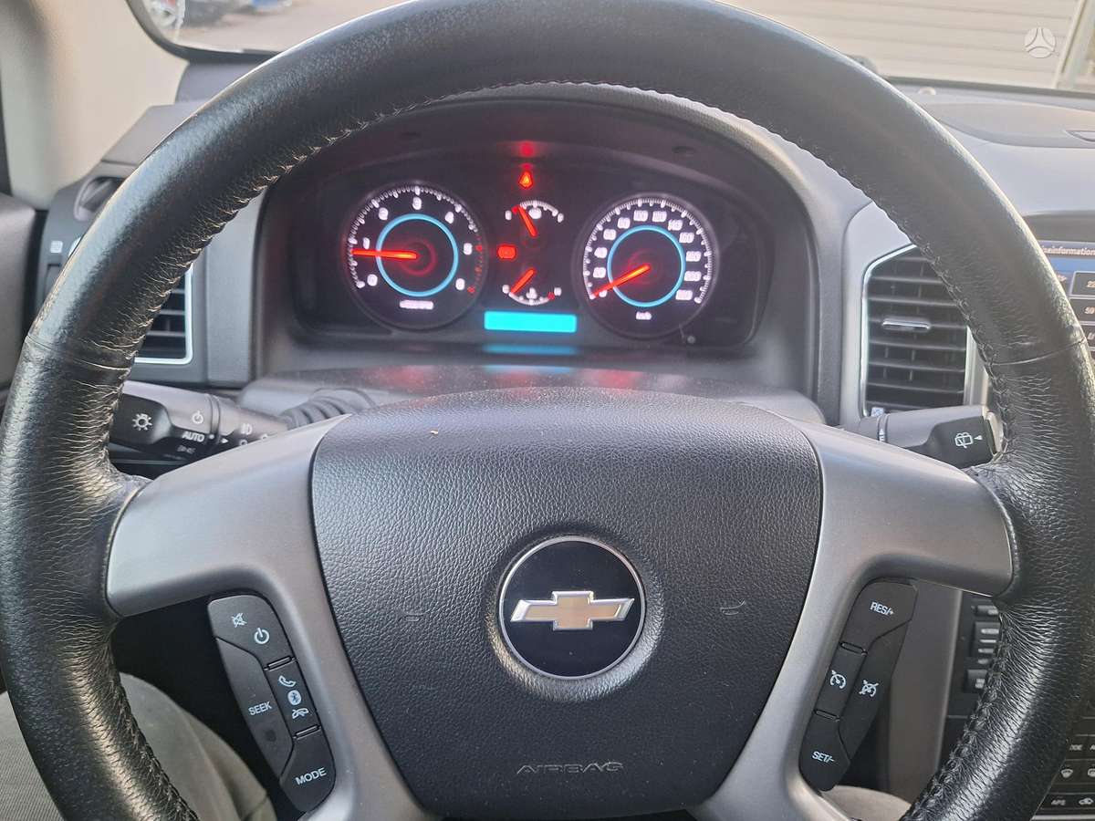 Chevrolet Captiva 2012 — photo 17