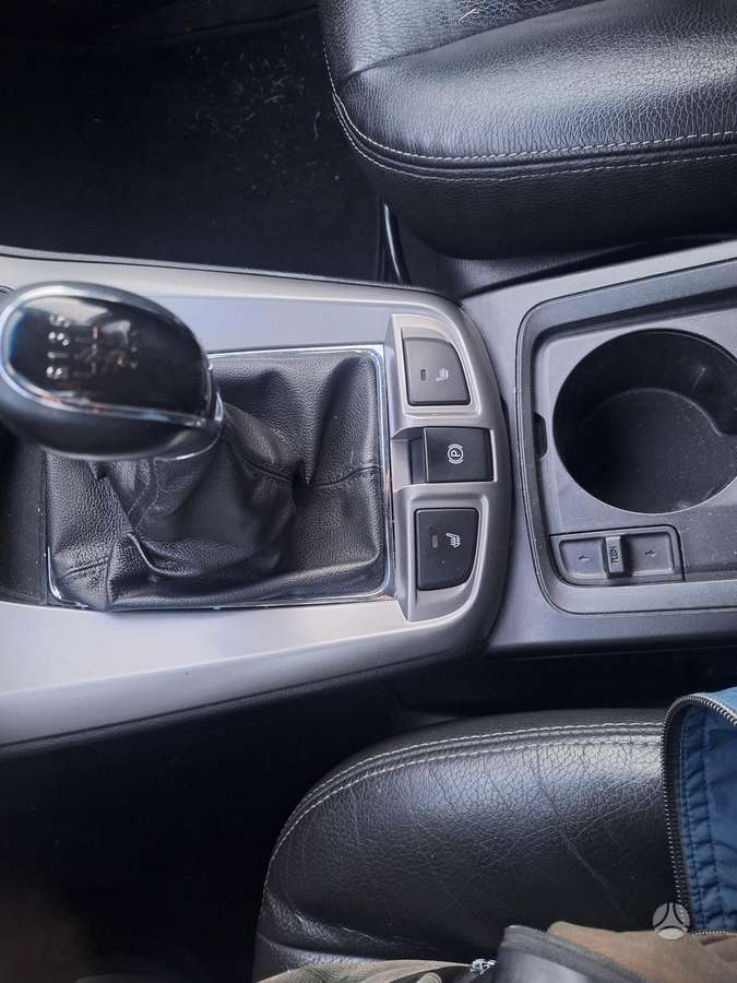 Chevrolet Captiva 2012 — photo 19