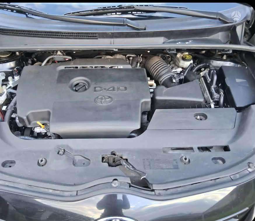 Toyota Verso 2012 — photo 11