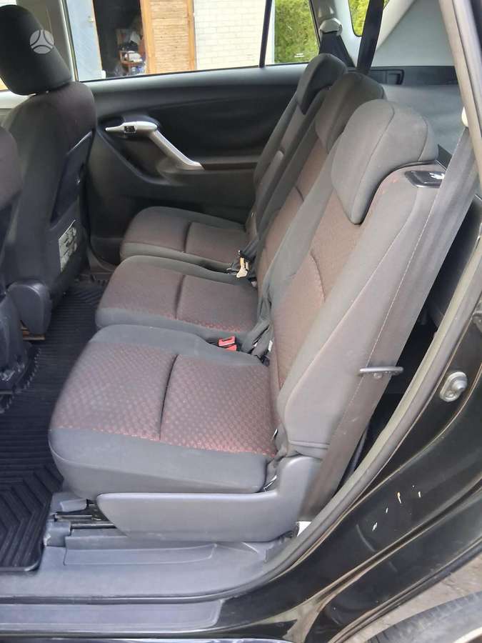 Toyota Verso 2012 — photo 5