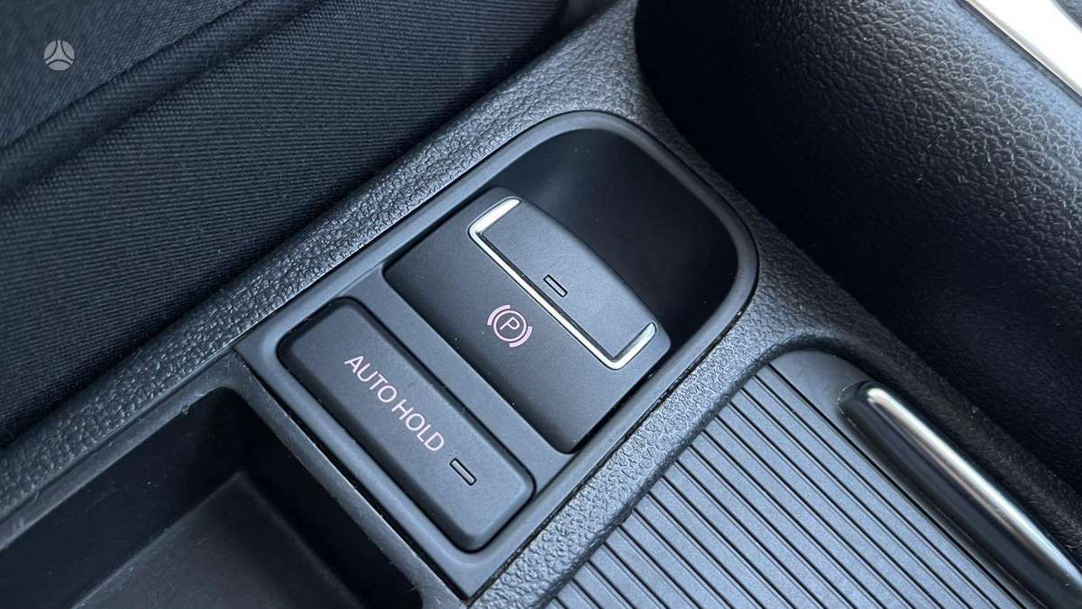 Volkswagen Tiguan 2010 — photo 15