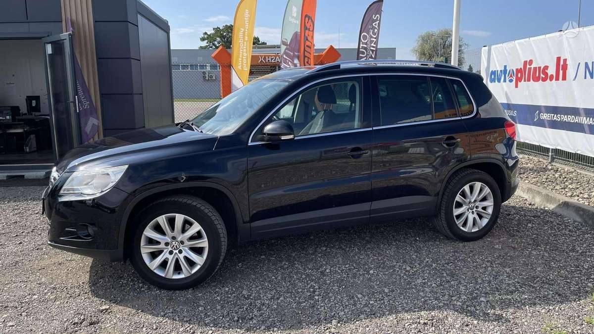 Volkswagen Tiguan 2010 — engine 1968 cm³, 140 HP (103kW)