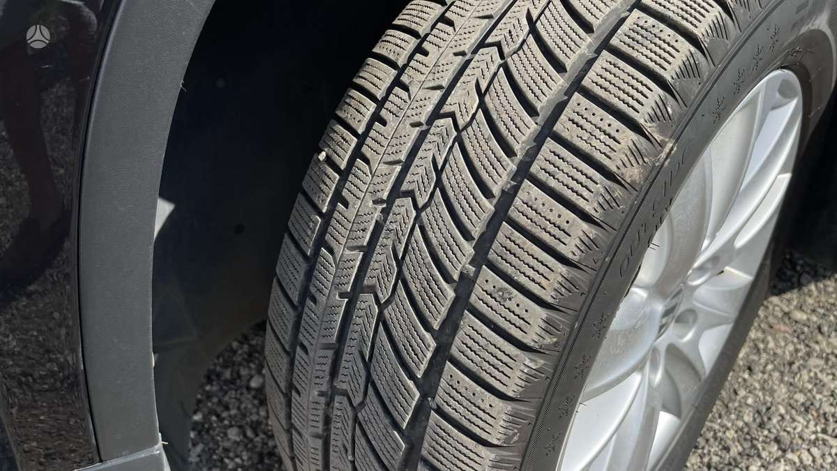 Volkswagen Tiguan 2010 — photo 9