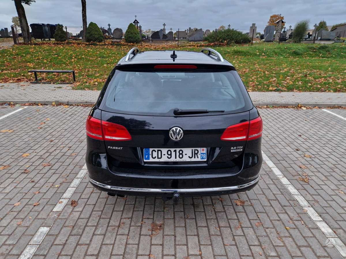 Volkswagen Passat 2012 — engine 1968 cm³, 140 HP (103kW)