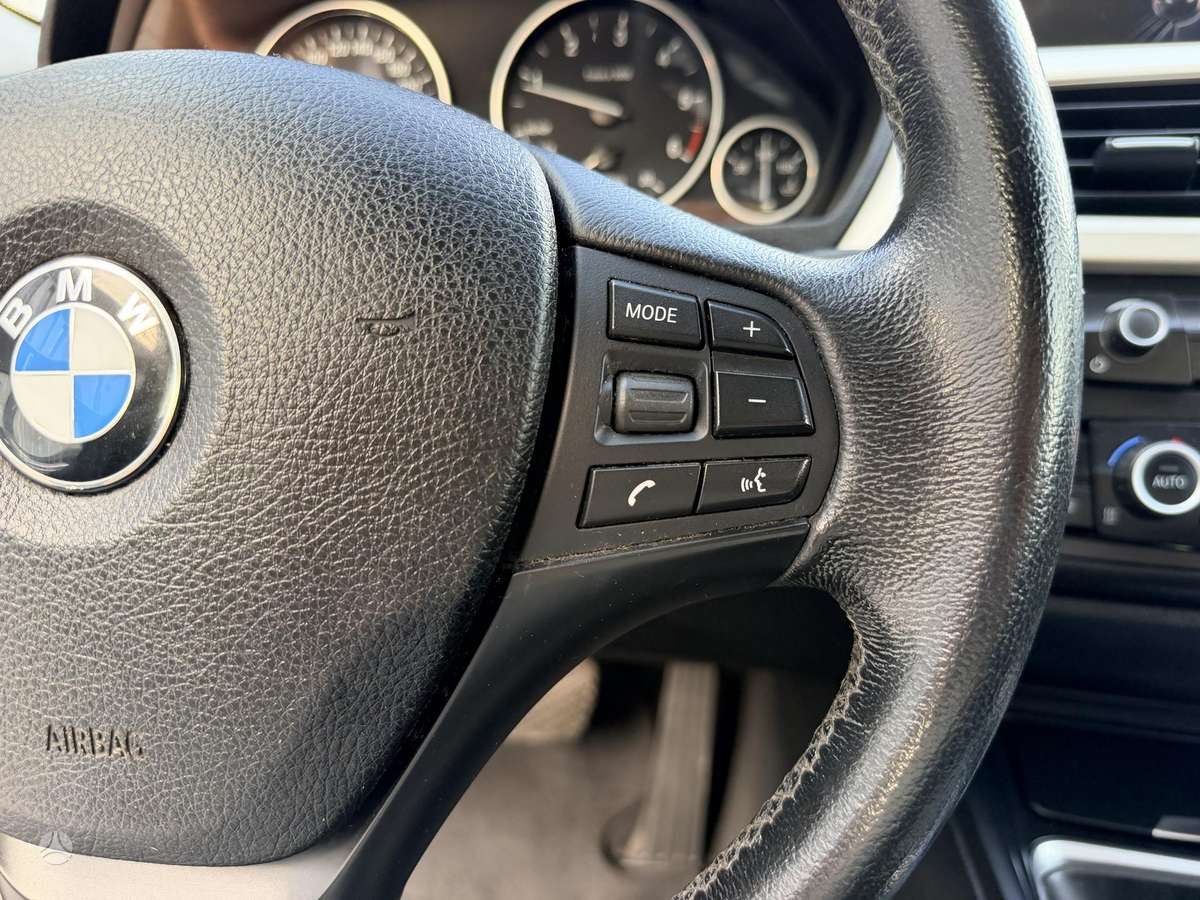 BMW 316 2014 — photo 17