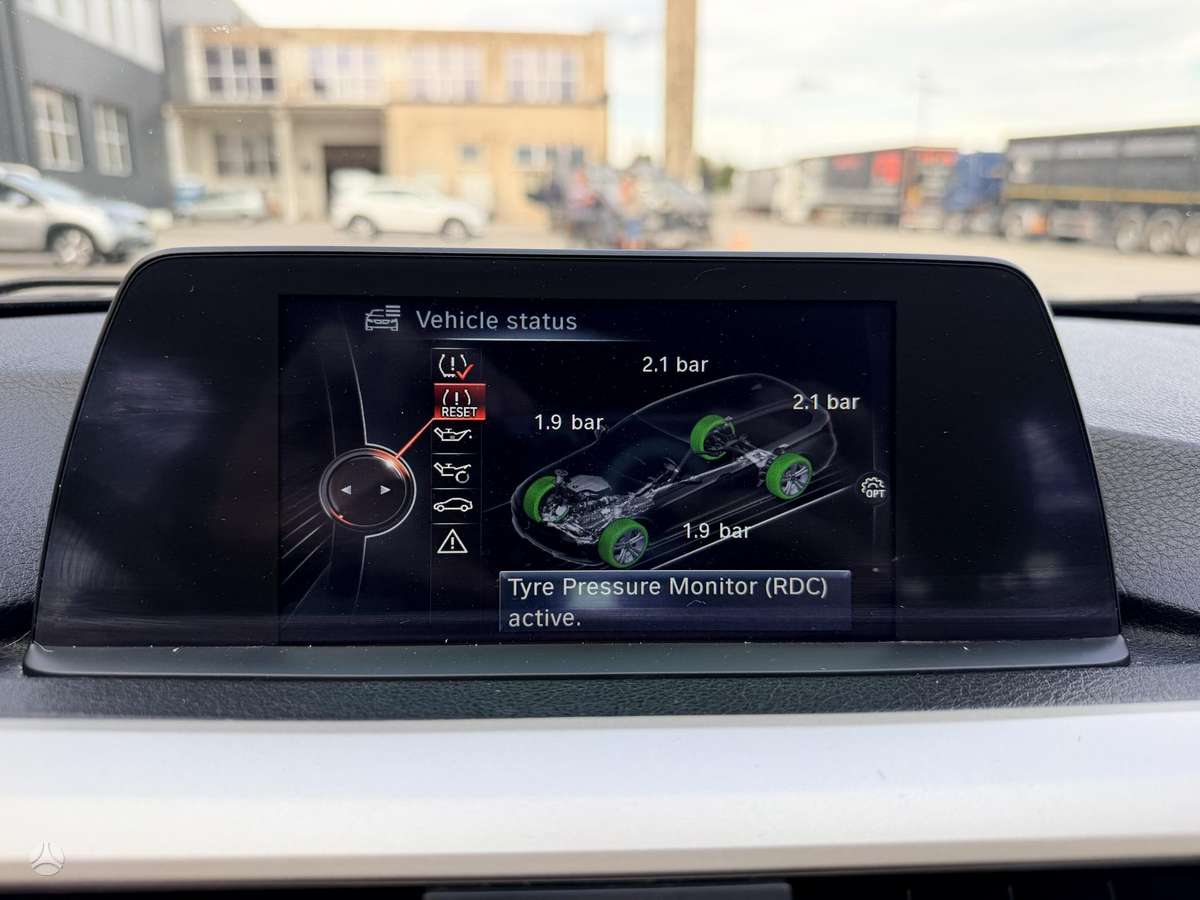 BMW 316 2014 — photo 24