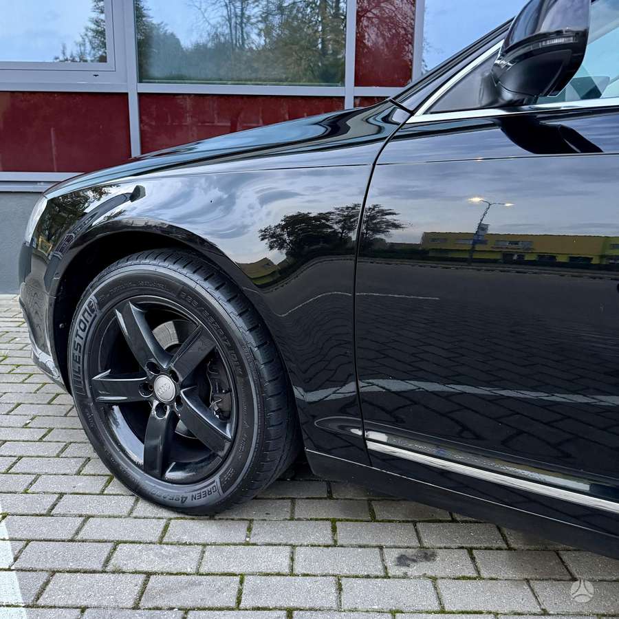 Audi A6 2010 — photo 10
