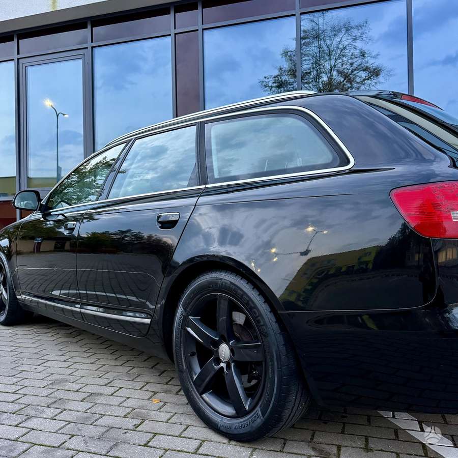 Audi A6 2010 — photo 11