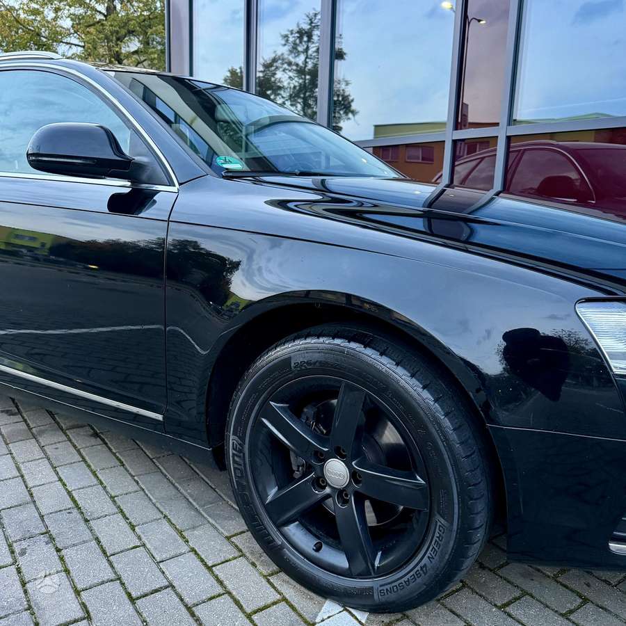 Audi A6 2010 — photo 17