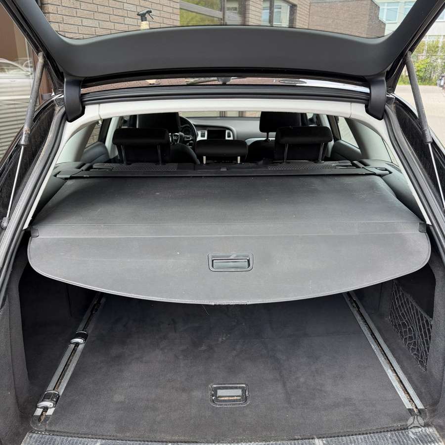 Audi A6 2010 — photo 26