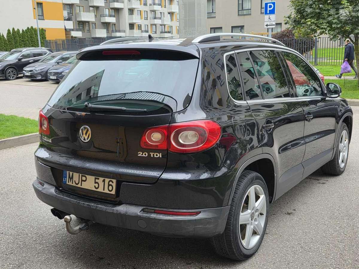 Volkswagen Tiguan 2008 — двигун 1968 cm³, 140 HP (103kW)