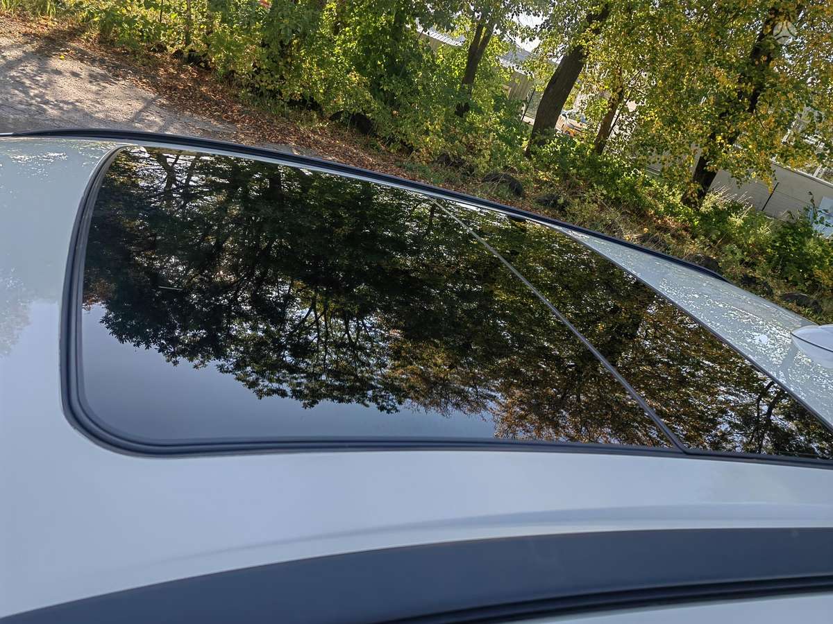 Volvo XC60 2012 — photo 11