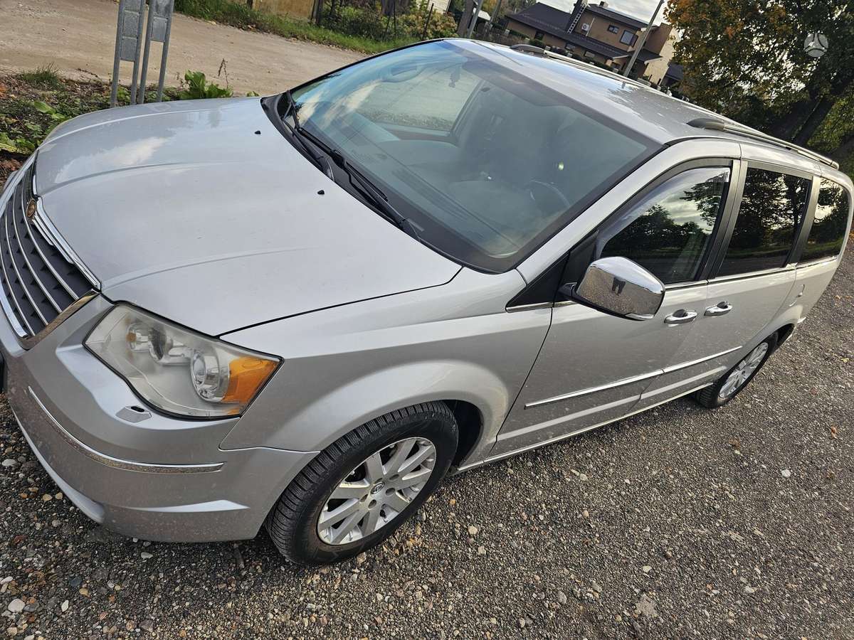Chrysler Grand 2009 — photo 11