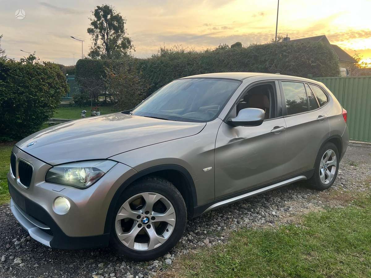 BMW X1 2011 — photo 5