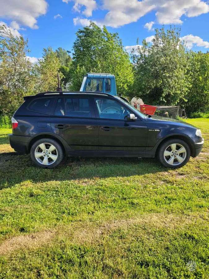 BMW X3 2005 — вигляд ззаду