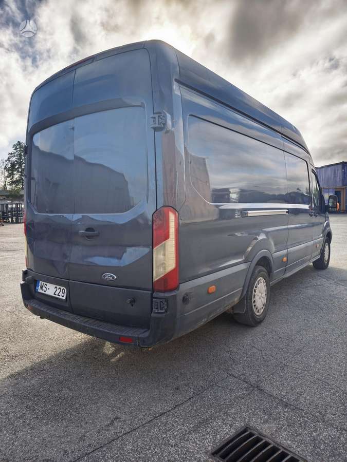 Ford Transit 2015 — interior