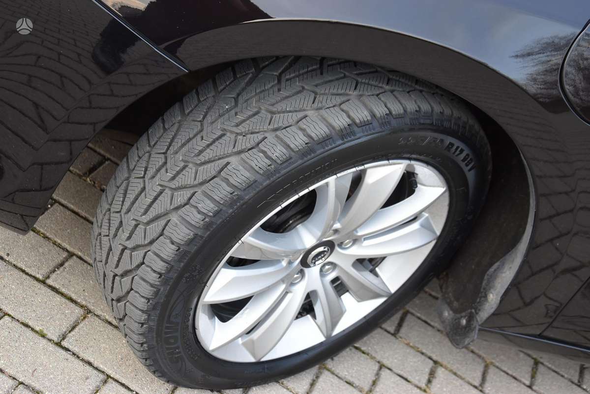 Volvo V60 2014 — photo 21