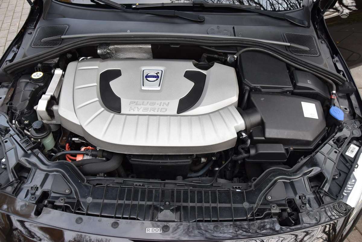 Volvo V60 2014 — photo 22