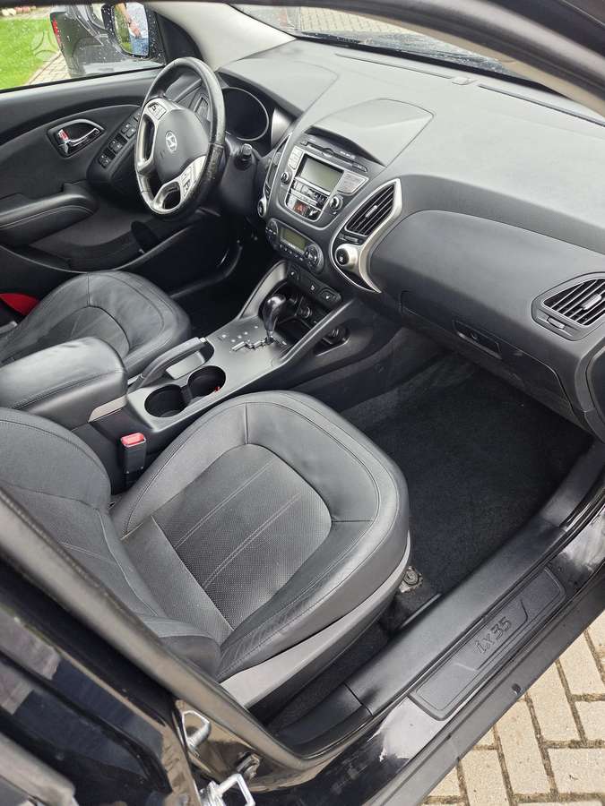 Hyundai ix35 2012 — photo 10