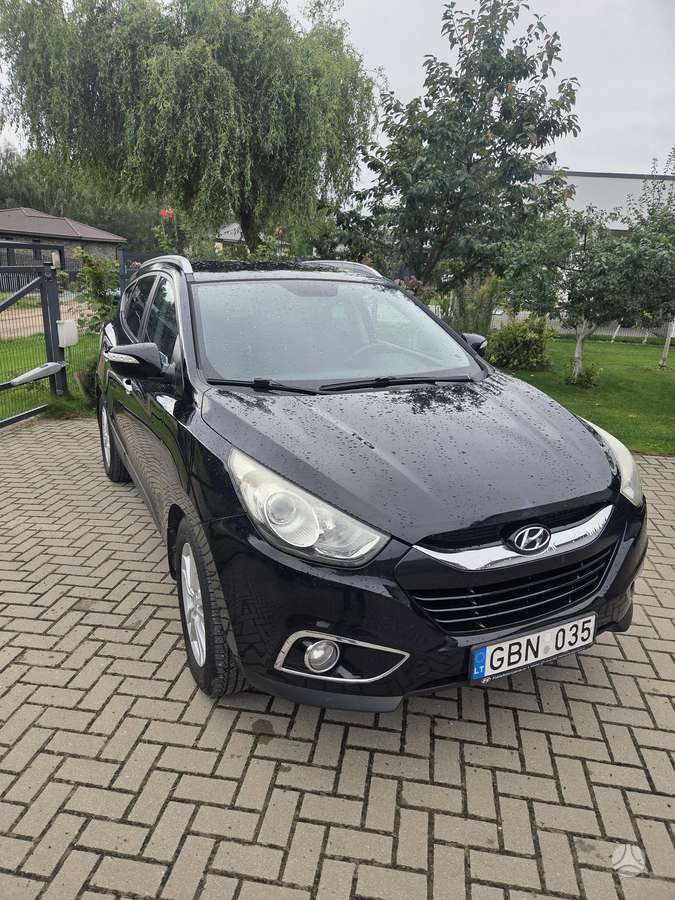 Hyundai ix35 2012 — interior